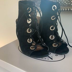 Steve madden lace up heels